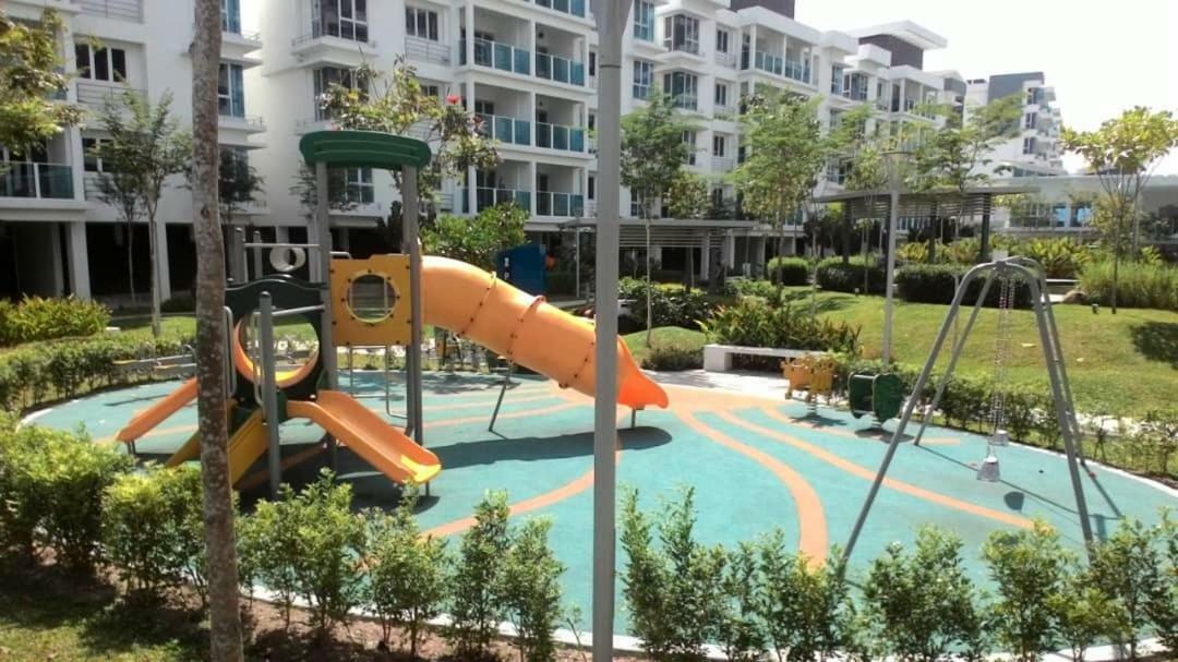 Homestay De Putra Kajang Exterior foto